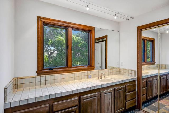 274 Corral De Tierra Road,  CA: https://media.crmls.org/mediaz/7db37e95-15af-46f8-a026-34684fe1bc32.jpg