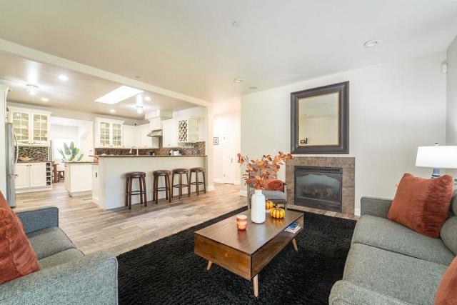 Image 13 of 73 For 35724 Linda Drive