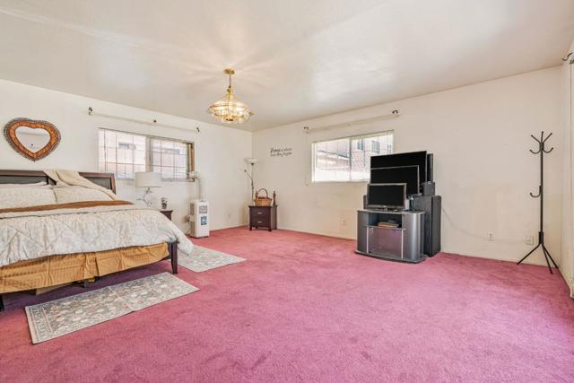 130 Cypress Street, Redwood City CA: https://media.crmls.org/mediaz/7db52647-e63f-4600-b4ce-6bb68e6c3439.jpg