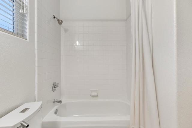 5849 Gleneagles Circle, San Jose CA: https://media.crmls.org/mediaz/7db5642f-ec2e-4934-a862-b692e403bd8f.jpg