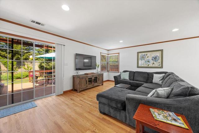 157 Mclellan Avenue, San Mateo CA: https://media.crmls.org/mediaz/7db65989-2a3a-4cdf-85a9-9efc55798d5e.jpg