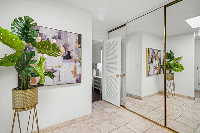 239 Santa Barbara Circle, Palm Desert, CA 92260