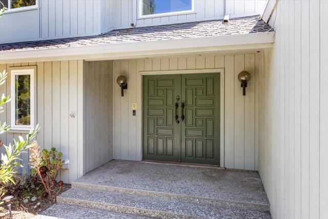 13434 Old Oak Way, Saratoga CA: https://media.crmls.org/mediaz/7db74b37-638d-4463-bb88-da1ea6ecffed.jpg