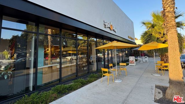 13012 Valleyheart Drive, Studio City CA: https://media.crmls.org/mediaz/7db74b6b-3a39-46e6-b3ec-1c36d824b7f2.jpg