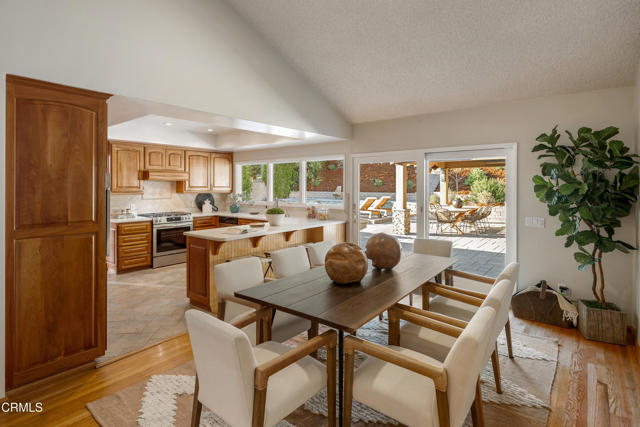 Detail Gallery Image 10 of 43 For 3033 Hopeton Rd, La Crescenta,  CA 91214 - 3 Beds | 2 Baths