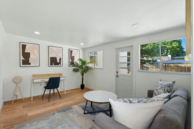 241 E Taylor, Sunnyvale CA: https://media.crmls.org/mediaz/7db8e964-8adc-4799-928a-852e45735ff4.jpg