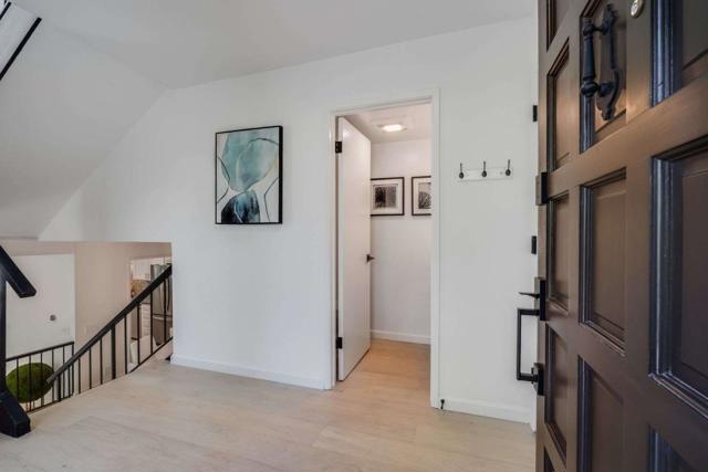 228 Sand Hill Circle, Menlo Park CA: https://media.crmls.org/mediaz/7db90e10-7b7d-476e-9a03-e175fb92a5bc.jpg