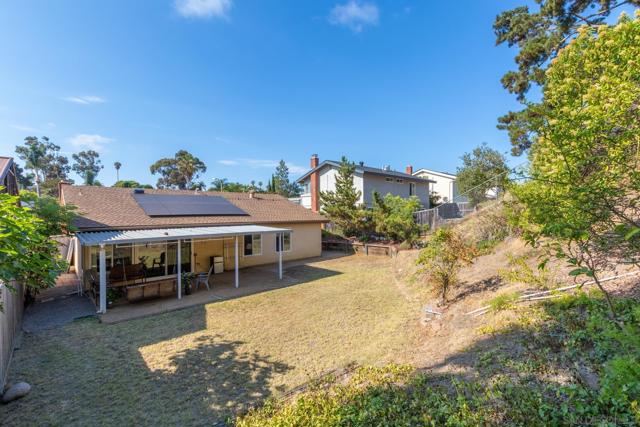 2941 Ariane Dr, San Diego CA: https://media.crmls.org/mediaz/7db9152e-8442-4105-a660-620212b9a15a.jpg