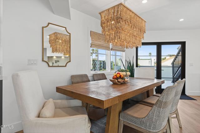 3256 Ocean Drive, Oxnard CA: https://media.crmls.org/mediaz/7db951a8-d52b-441c-9c7f-704d4a384920.jpg