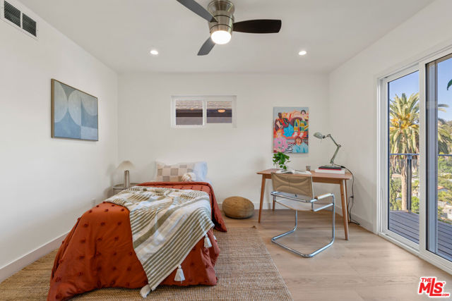 1711 Bridgeport Drive photo 34