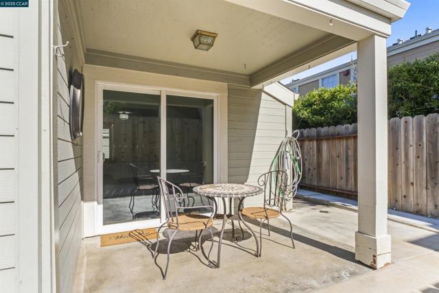 2761 Elks Way, Napa CA: https://media.crmls.org/mediaz/7db9e44b-a14c-4bdb-a6ea-f578912abc7e.jpg