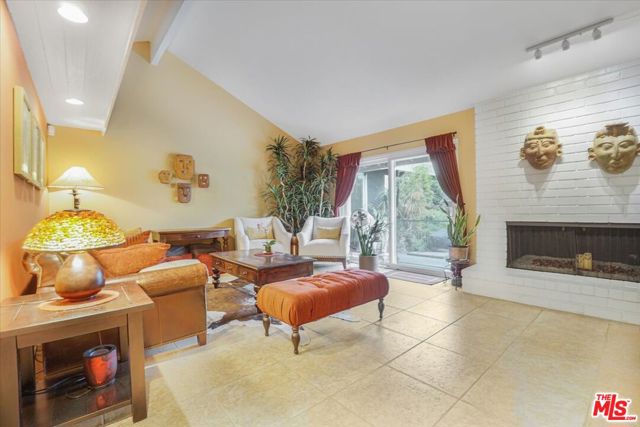 1237 Brian Street, Placentia CA: https://media.crmls.org/mediaz/7db9fdd0-73a7-480b-a74c-bc62001653cc.jpg