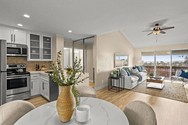 Detail Gallery Image 7 of 50 For 1775 Diamond St #330,  San Diego,  CA 92109 - 1 Beds | 1 Baths