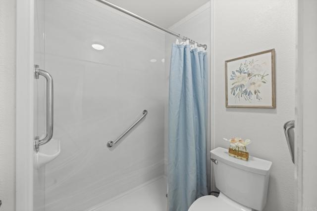 Home for Sale in Vista