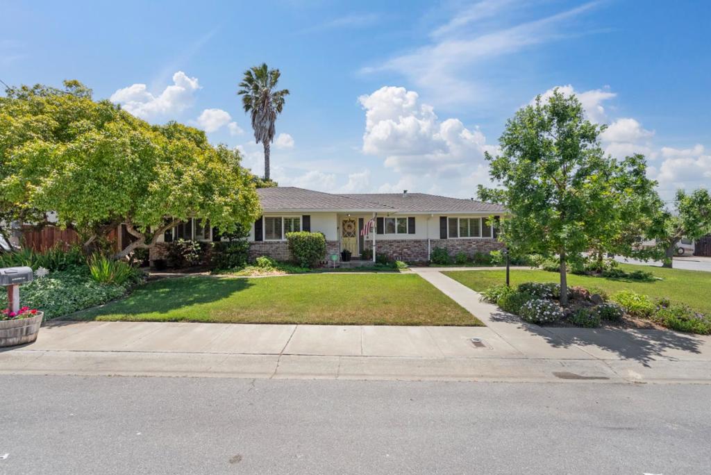 1111 Westward Drive