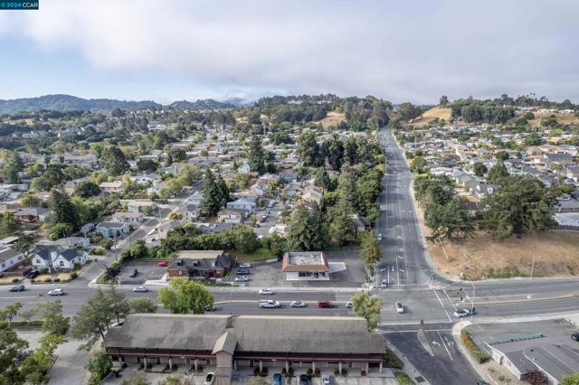 Image 16 of 23 For 1617 San Pablo Avenue