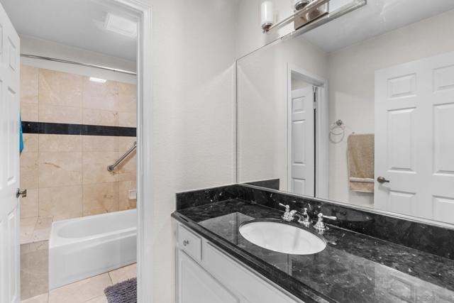 12027 Caminito Corriente, San Diego CA: https://media.crmls.org/mediaz/7dbc8dc3-80a4-46d3-93b3-fbba518de4dc.jpg