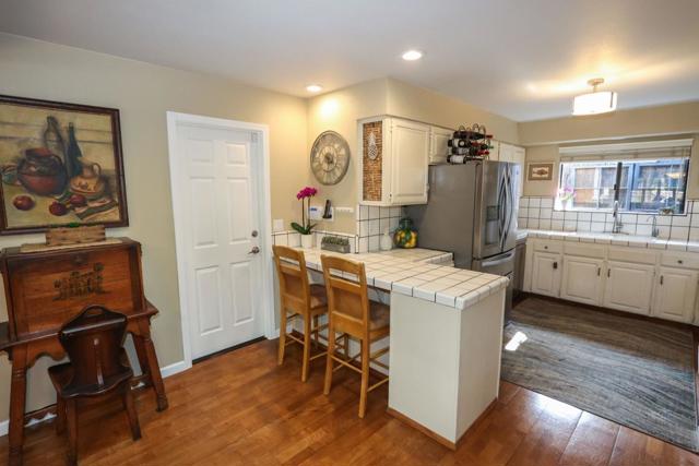 300 Hill Street, Capitola CA: https://media.crmls.org/mediaz/7dbe950d-d1a3-4cf5-8ea5-0156e4bf6a7e.jpg