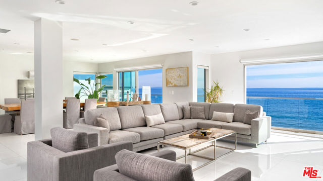 26050 Pacific Coast Highway, Malibu CA: https://media.crmls.org/mediaz/7dbebbc9-1609-4b76-90cd-020ec414a96e.jpg