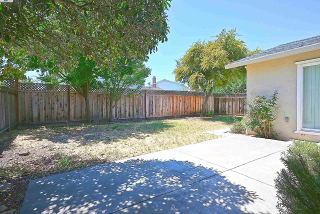 7144 Prince Dr, Dublin CA: https://media.crmls.org/mediaz/7dbfd67f-7485-40eb-8083-efd201c3e8b4.jpg