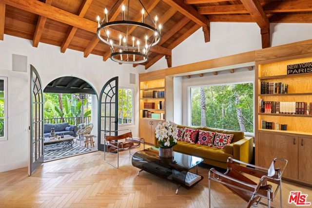 9451 Sunset Boulevard photo 11