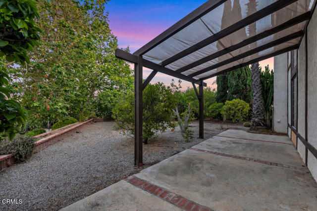 11395 Highridge Court, Camarillo CA: https://media.crmls.org/mediaz/7dc0d764-b094-4de2-9c4e-e520b76a8daf.jpg