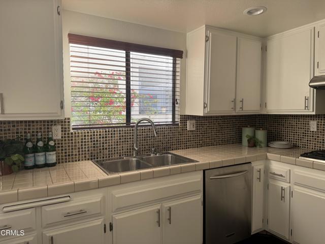 Detail Gallery Image 6 of 17 For 394 S Los Robles Ave #2,  Pasadena,  CA 91101 - 2 Beds | 3 Baths