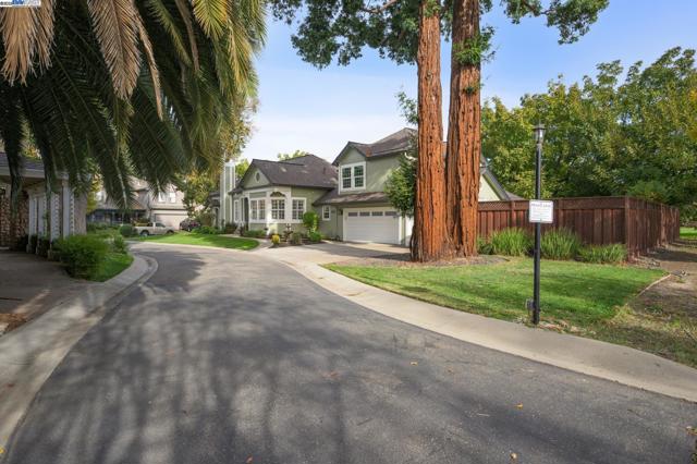 3801 Mohr Ave, Pleasanton CA: https://media.crmls.org/mediaz/7dc25bdb-12d1-410b-bb6f-46e70d2c868e.jpg