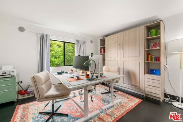 2415 Laurel Pass / Bypass, Los Angeles CA: https://media.crmls.org/mediaz/7dc2efff-5467-43b9-8453-1493afd5ecc7.jpg