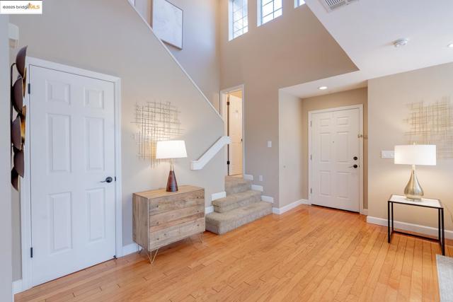 1105 Radiant Lane, San Ramon CA: https://media.crmls.org/mediaz/7dc33b6c-dc59-4775-b176-4efe43c1acee.jpg