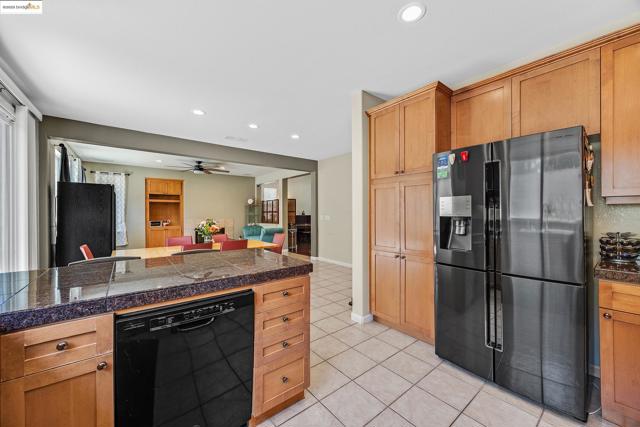 5736 Idlewood Street, Dublin CA: https://media.crmls.org/mediaz/7dc41ef1-f6c6-4441-814e-7febd4ac1ba3.jpg