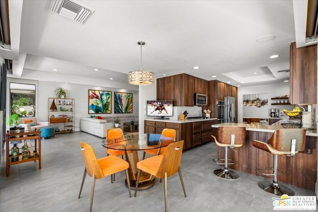 59 Cornell Drive, Rancho Mirage CA: https://media.crmls.org/mediaz/7dc48157-4514-402f-9222-0132fc9f83fd.jpg