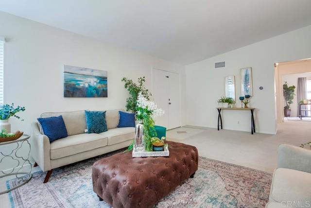 Detail Gallery Image 7 of 43 For 8313 Hydra Ln, San Diego,  CA 92126 - 4 Beds | 2 Baths