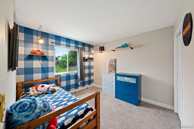10424 Nubbin Ct, Santee CA: https://media.crmls.org/mediaz/7dc508bc-7790-4a30-b918-ac728a5c069b.jpg