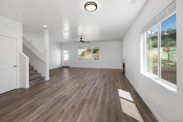 1624 Mauzy Way, El Cajon CA: https://media.crmls.org/mediaz/7dc56c72-3b3c-4516-8f20-bfc92ea5c8da.jpg