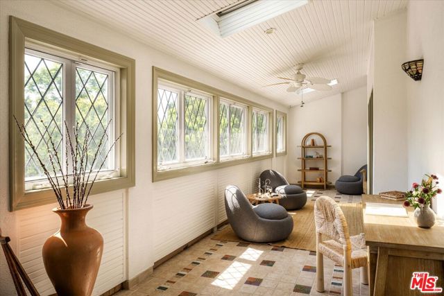 322 Lorraine Boulevard, Los Angeles CA: https://media.crmls.org/mediaz/7dc6b875-09c7-41f0-b487-f828567189a9.jpg