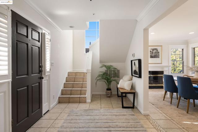 5668 Buena Vista Ave, Oakland CA: https://media.crmls.org/mediaz/7dc6befc-c245-4052-9792-452c31e04158.jpg