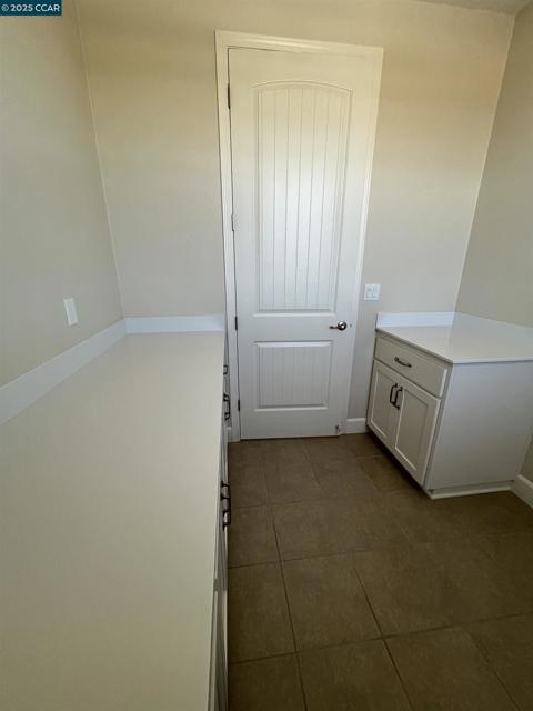 1614 Ashwood Drive, Pittsburg CA: https://media.crmls.org/mediaz/7dc6e539-5d46-42fb-9b03-165807e4fe3e.jpg