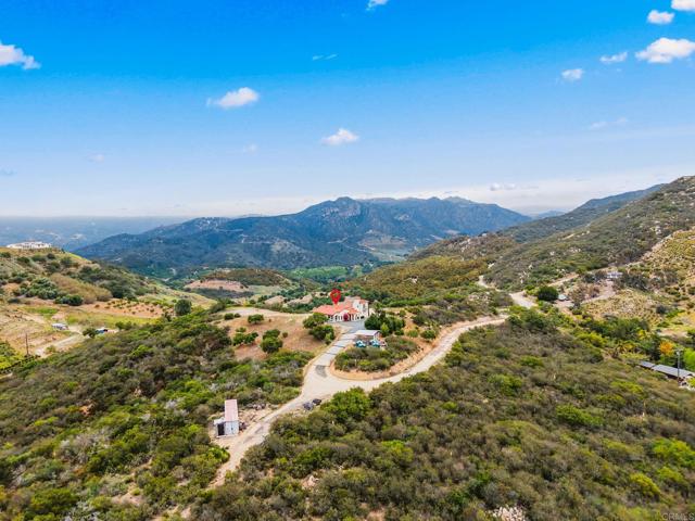 2389 Eric Road, Fallbrook CA: https://media.crmls.org/mediaz/7dc7512c-1e89-4c8d-b977-bbf0b49c0fd9.jpg