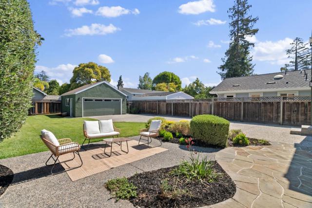 16717 Shannon Road, Los Gatos CA: https://media.crmls.org/mediaz/7dc77dc4-cc71-4b5c-9ec8-d741f94554ea.jpg