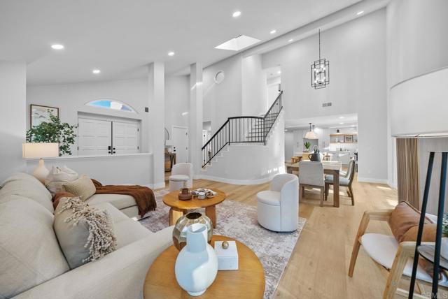 Detail Gallery Image 10 of 36 For 11026 Elderwood Ln, San Diego,  CA 92131 - 4 Beds | 2/1 Baths