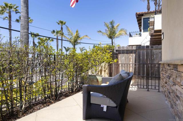 145 3rd Street, Encinitas, California 92024, 3 Bedrooms Bedrooms, ,3 BathroomsBathrooms,Townhouse,For Sale,3rd Street,250019696SD