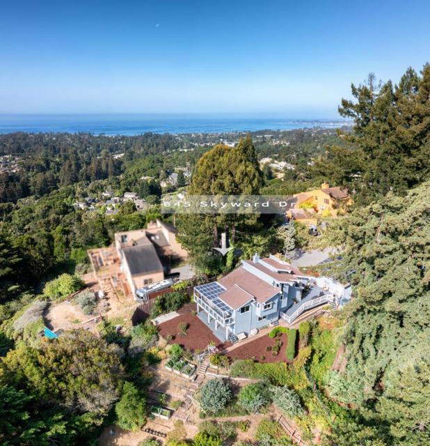 645 Skyward Drive, Aptos CA: https://media.crmls.org/mediaz/7dc848f3-4970-4e21-b3ae-8b25cd87d7b7.jpg