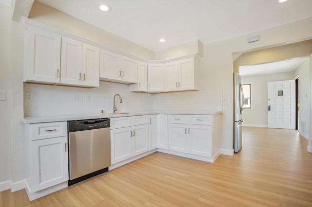720 Lockhaven Drive, Pacifica CA: https://media.crmls.org/mediaz/7dc84952-b5f6-42bd-a215-d1a286fc56f6.jpg