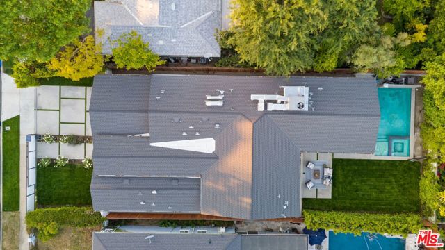 5522 Buffalo Avenue, Sherman Oaks CA: https://media.crmls.org/mediaz/7dc8b673-e188-4c58-8105-1b61179b311d.jpg