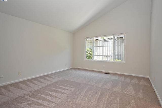 727 Paradise Valley Ct, Danville CA: https://media.crmls.org/mediaz/7dc9507d-f96e-4cf2-8783-ecc514bee7b1.jpg