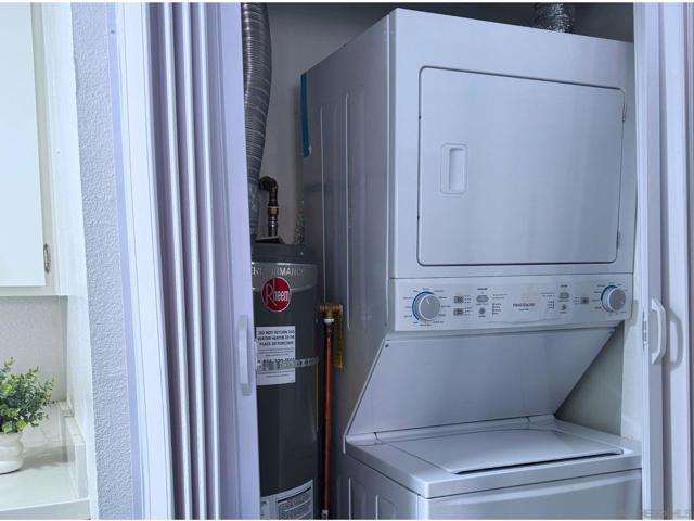 875 W San Ysidro Blvd, San Ysidro CA: https://media.crmls.org/mediaz/7dca52eb-0fbf-4367-93d0-58f1b5ac2f53.jpg