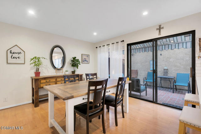 8235 Mason Avenue, Winnetka CA: https://media.crmls.org/mediaz/7dcb2dc6-e599-4dc9-947b-ff3dcb0527f3.jpg