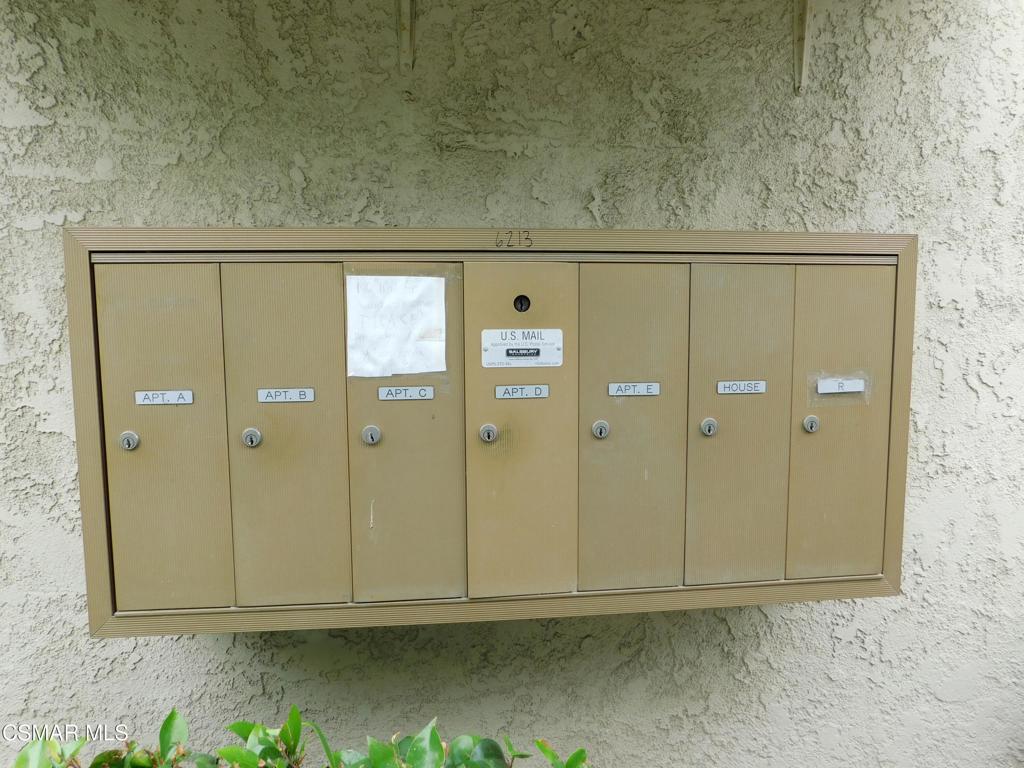 https://media.crmls.org/mediaz/7dcb304e-4802-433b-bb3d-f3568f59d8fd.jpg?preset=X-Large