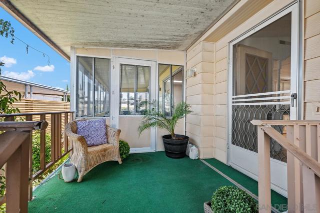 650 S Rancho Santa Fe Rd, San Marcos CA: https://media.crmls.org/mediaz/7dcb7f41-5ead-4d13-80ce-6175ef2996b4.jpg